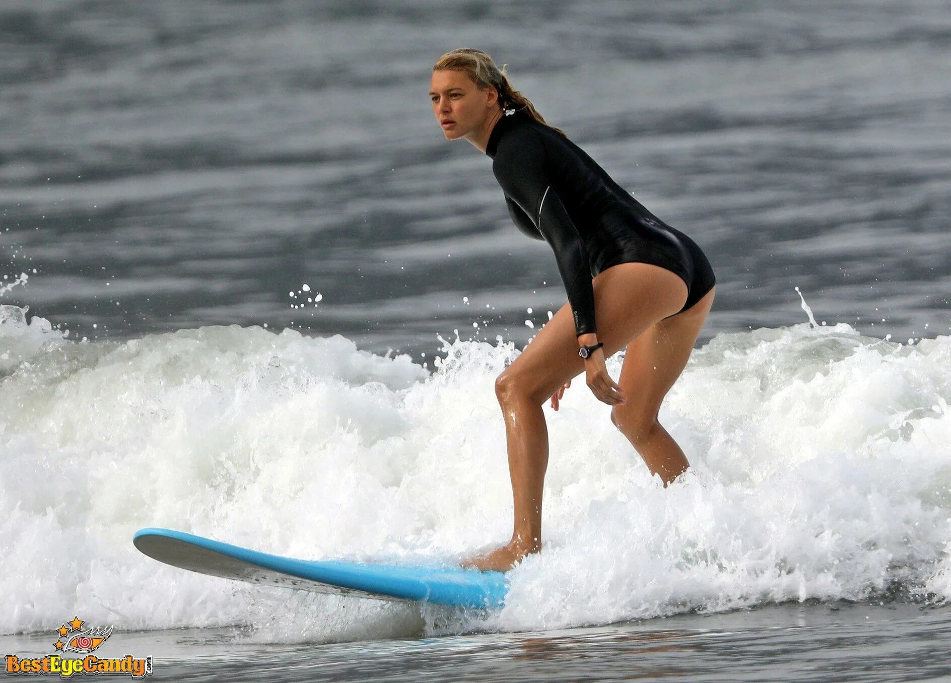 Kelly Rohrbach underwear in Urumqi