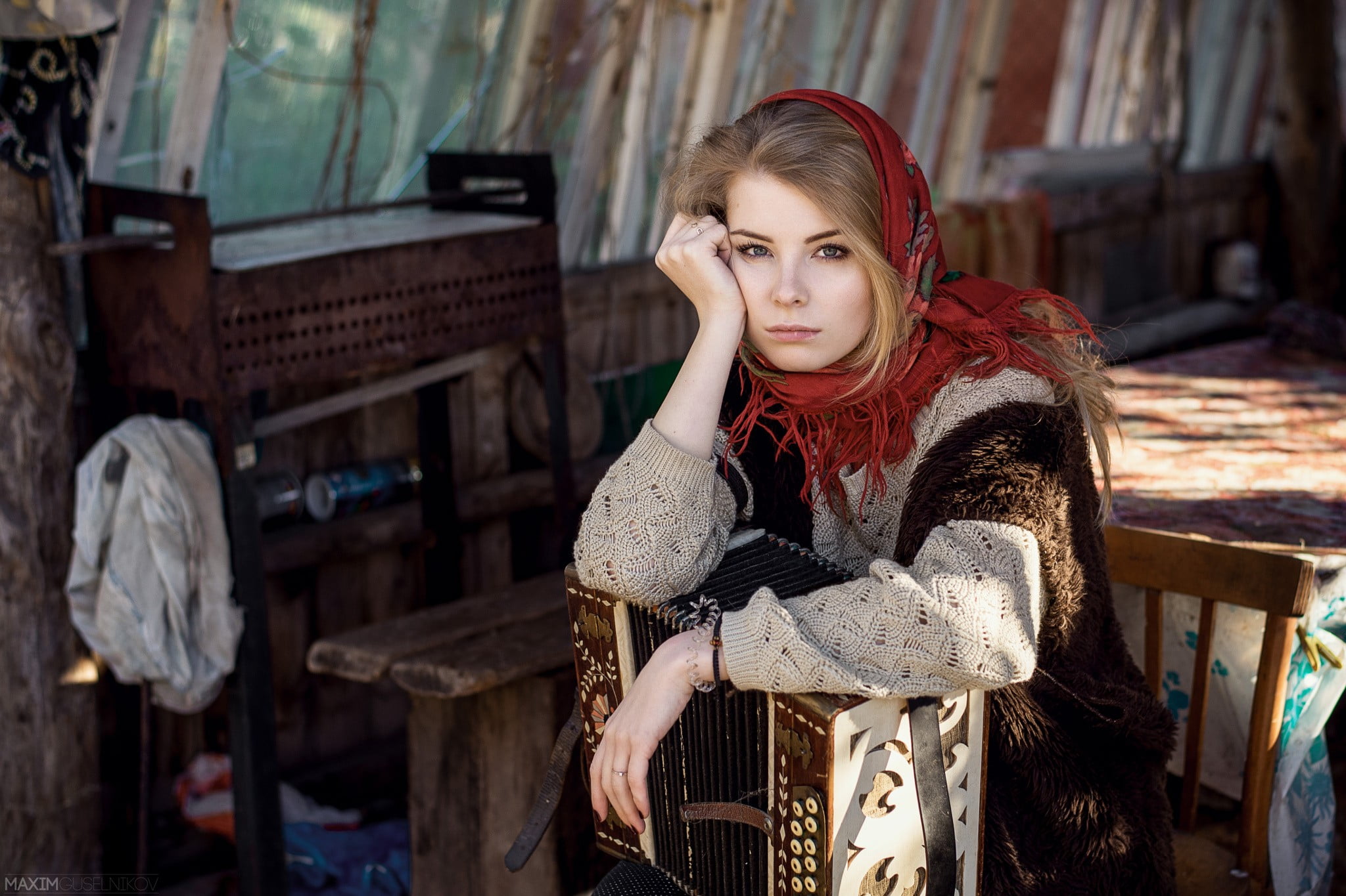 Slavic women in Urumqi