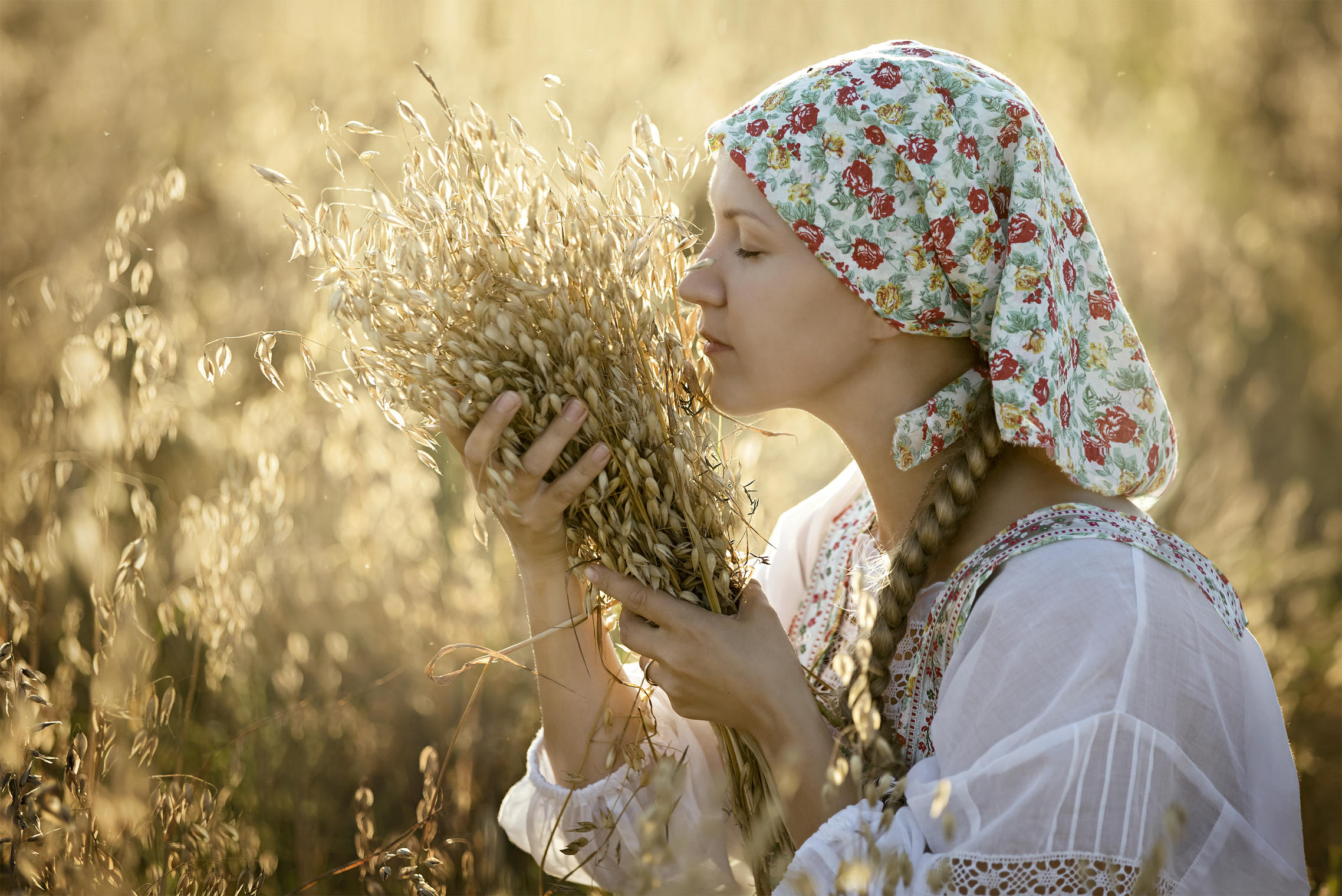 Photo Women in Slavic costumes in Urumqi