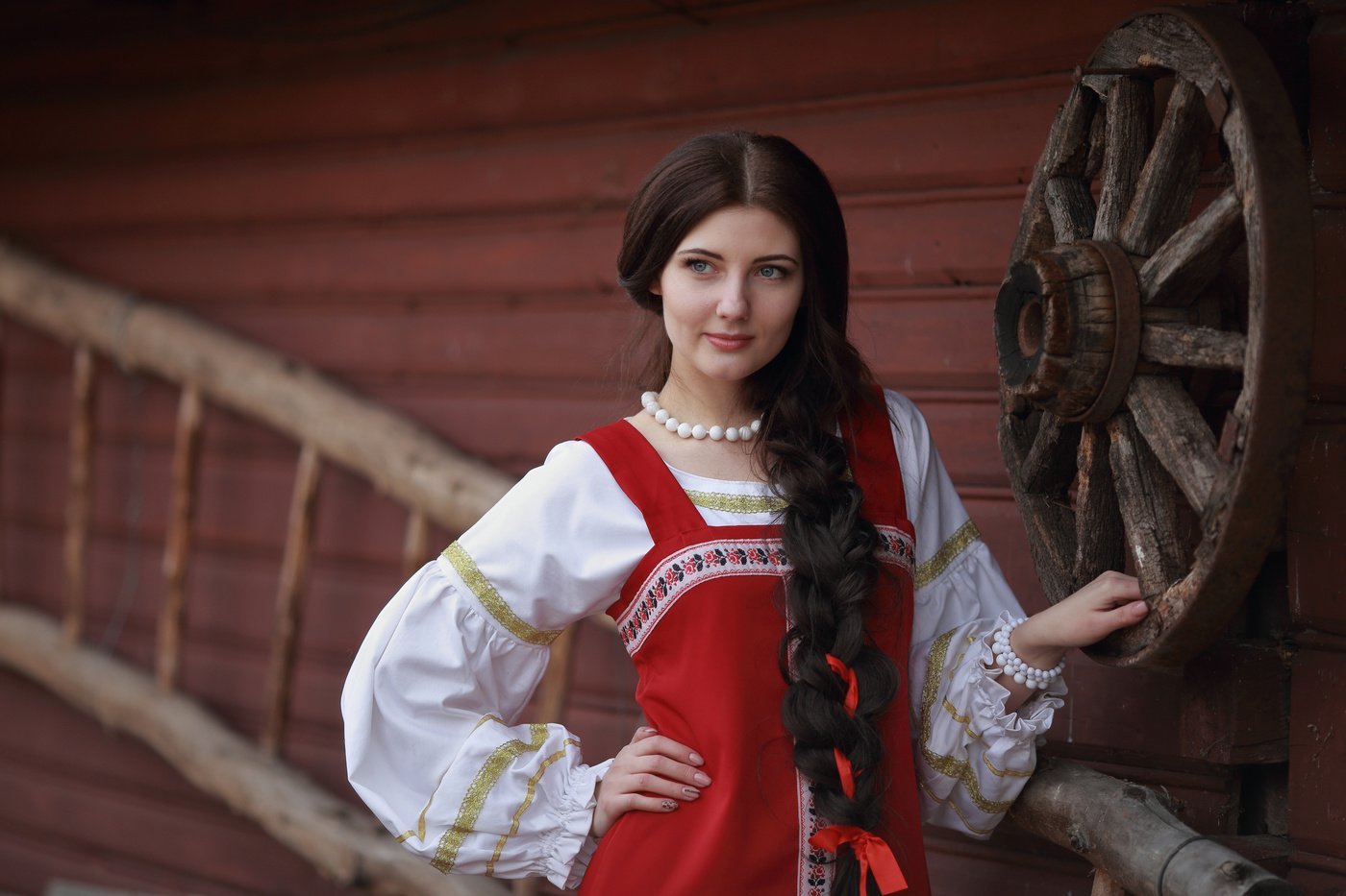 Girls in Slavic costumes in Urumqi