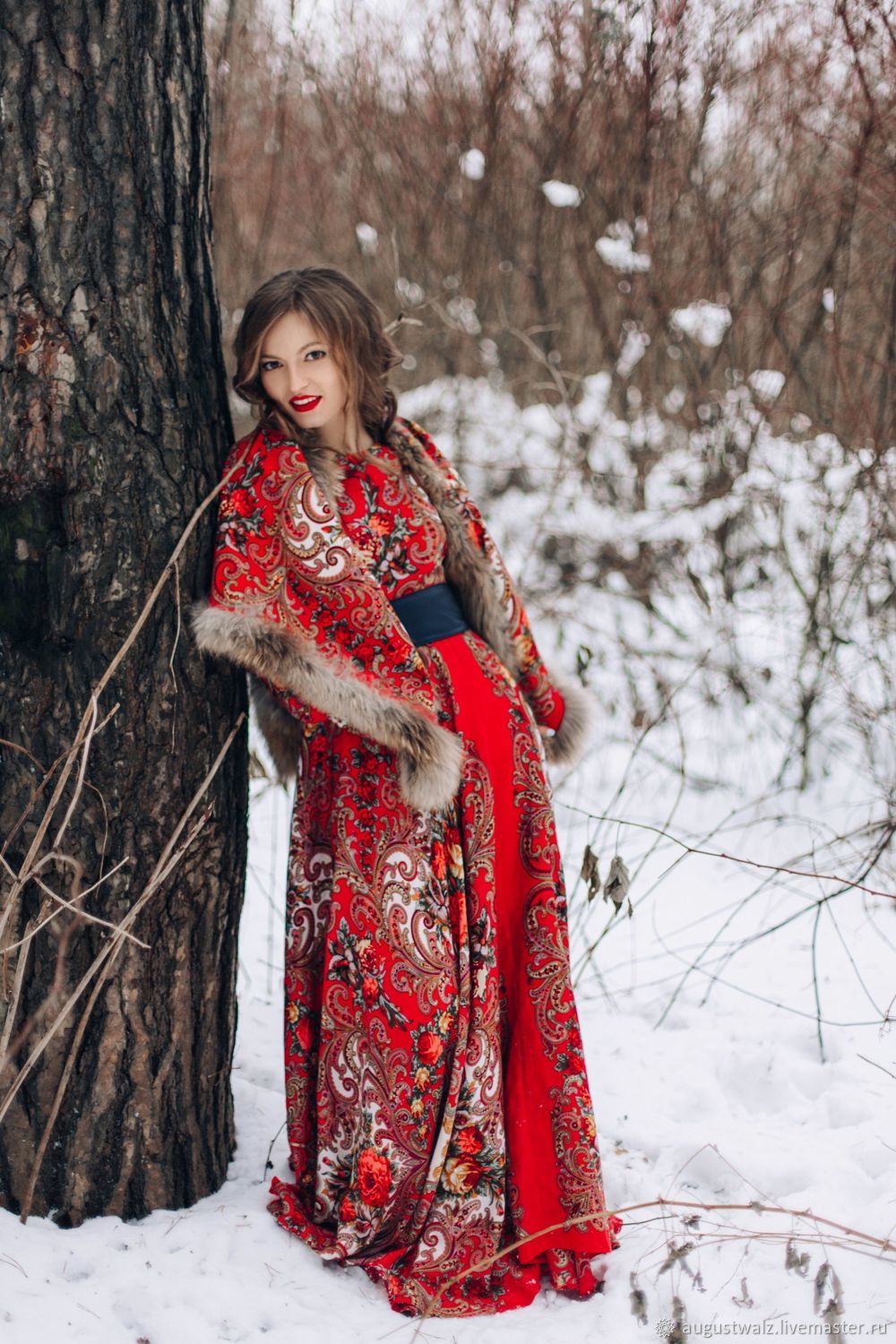 Photo Girls in Slavic costumes in Urumqi